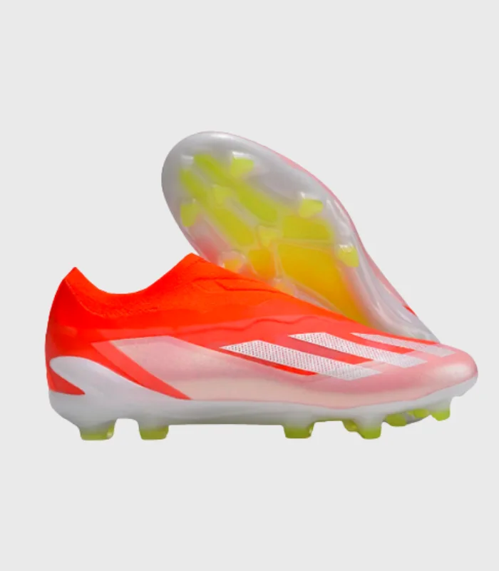 Crampon de football pour homme en rouge chez SENFRIPE.